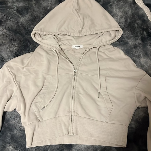 Cropped Zip Up Hoodie from Garage in size Small - Picture 2 of 3